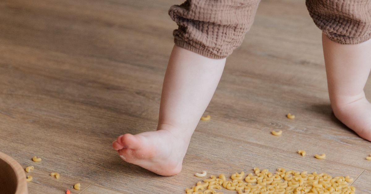 【感覚過敏】靴下を嫌がる子どもに効いた7つの対策｜選び方・おすすめグッズも紹介！