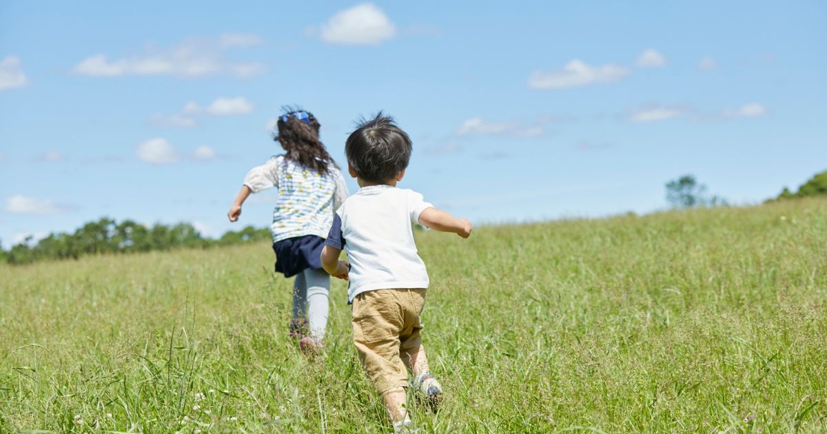 指示が通らない？家庭でできる「聞く力」の育て方｜遊び・声かけ・環境づくり